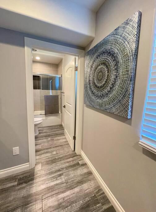 Villa Newly Built Townhouse - Prime Hollywood Location *